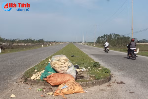 rac tan cong duong ve khu du lich thien cam