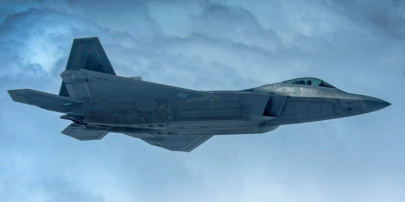 11 hinh anh an tuong cua tiem kich tang hinh f 22