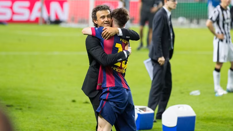 luis enrique ngoi ghe nong arsenal se co lionel messi