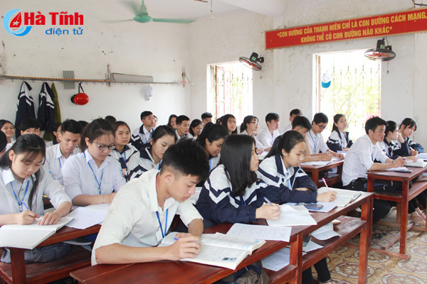 tu 19 21 4 ha tinh to chuc ky thi thu thpt quoc gia 2018