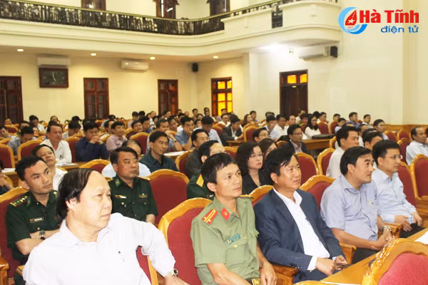 ban thuong vu tinh uy ha tinh quan triet 2 bo luat quan trong