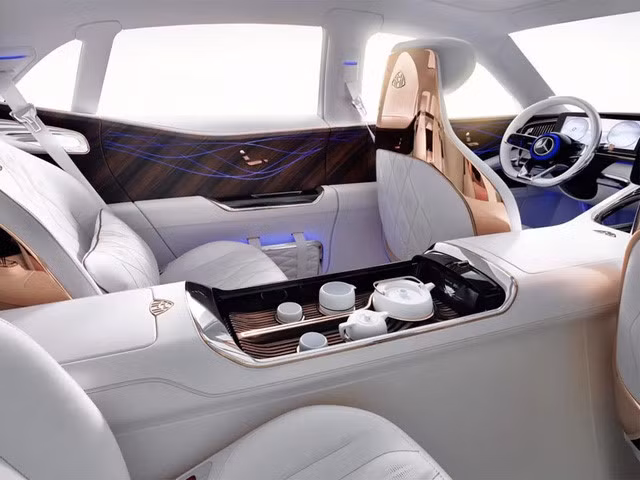 lo anh nong sieu xe sang mercedes maybach the he moi