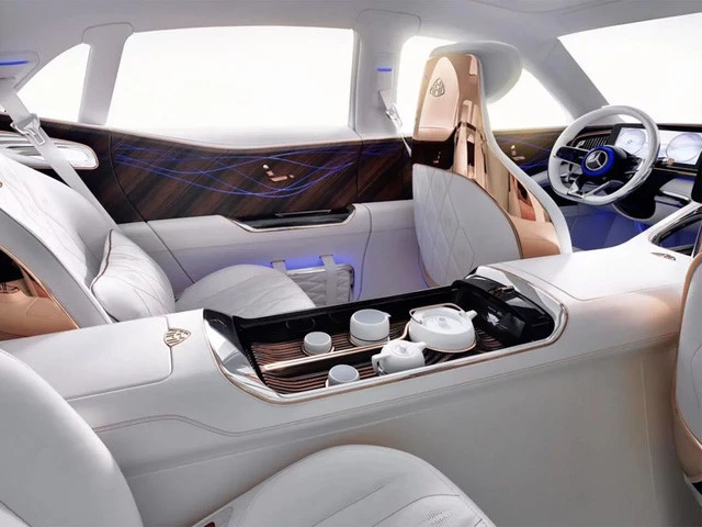 lo anh nong sieu xe sang mercedes maybach the he moi