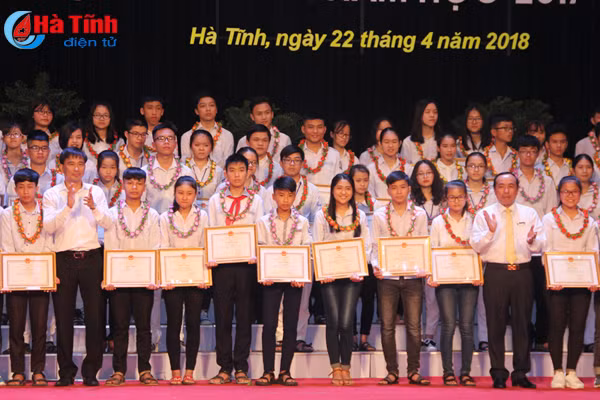 ha tinh xep thu 3 toan quoc ve so luong hoc sinh gioi cap quoc gia