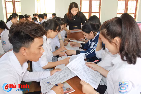 tu 19 21 4 ha tinh to chuc ky thi thu thpt quoc gia 2018