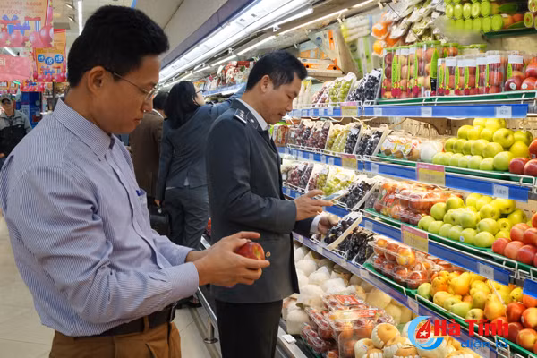 phat hien 2 co so vi pham cac quy dinh ve attp tai tp ha tinh