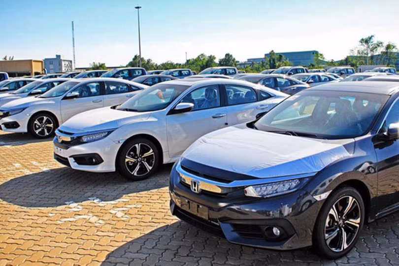 hon 1 000 oto nhap thai lan ve viet nam giua thang 4