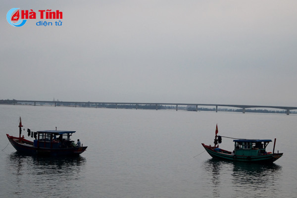 bat giu tau quang binh dung kich dien danh ca tai cam nhuong