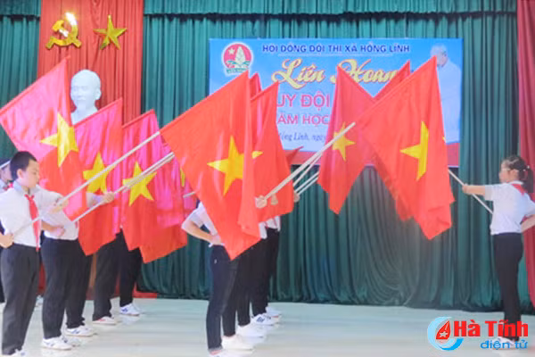 cuoc hoi ngo cua cac chi huy doi gioi cap tinh