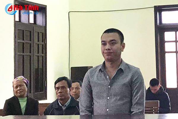 lai xe taxi tang tru trai phep chat ma tuy linh an 15 thang tu