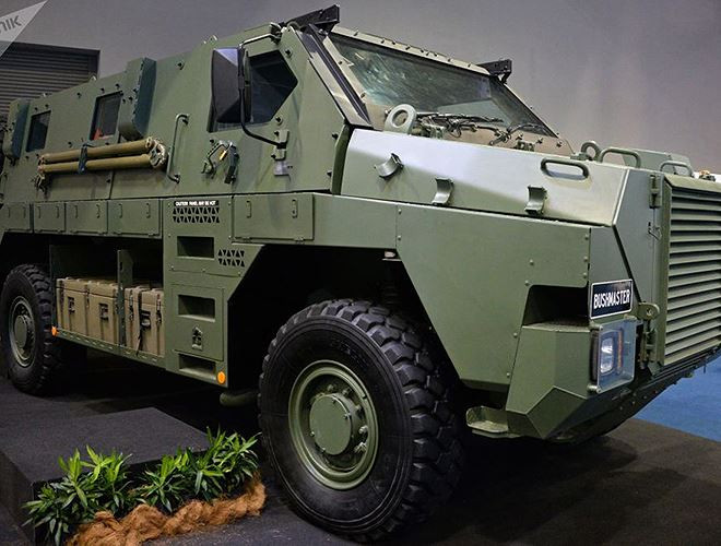 can canh dan vu khi tien tien tai trien lam quoc phong o malaysia