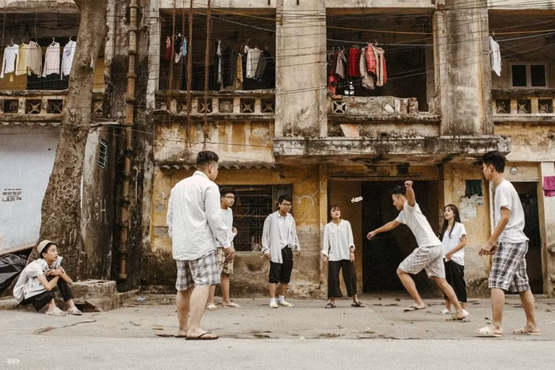 dan chuyen su tai hien cac thoi ky vang son cua dan toc qua anh ky yeu