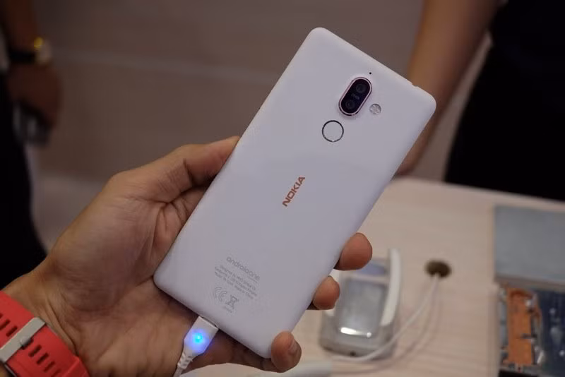 hinh anh chi tiet nokia 7 plus va nokia 6 moi vua ra mat tai viet nam