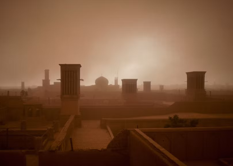 bao cat tan cong thanh pho yazd cua iran