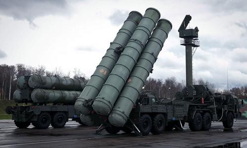 Tổ hợp tên lửa phòng không S-300 của Nga. Ảnh: Sputnik. noi lo so cua israel neu syria mua ten lua s 300 nga