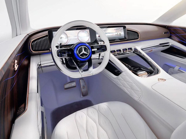 lo anh nong sieu xe sang mercedes maybach the he moi