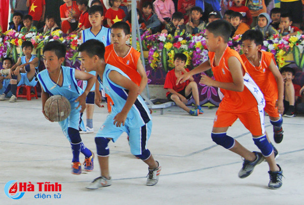 hap dan giai bong ro hoc sinh tieu hoc thach ha