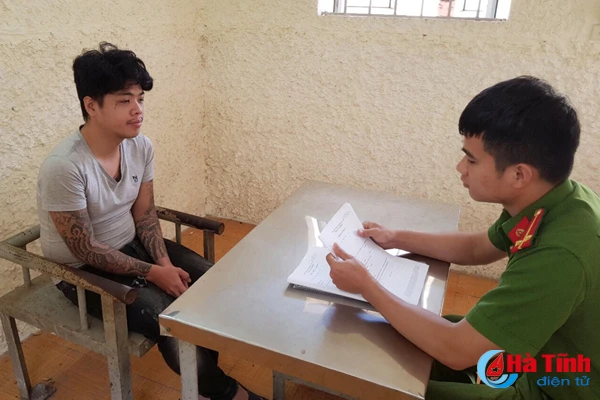 Tạm giữ nhóm người lừa bán đồ điện không rõ nguồn gốc với giá “cắt cổ”