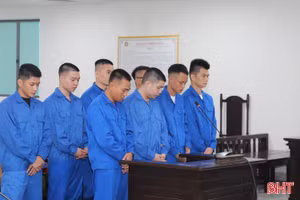 Thuê trụ sở ở Campuchia để lừa đảo người Việt, 8 bị cáo lĩnh án tù 