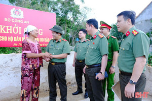 Lan tỏa nghĩa tình công an nhân dân từ chiến dịch Quang Trung