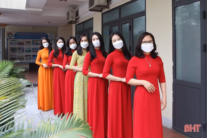 Phụ nữ Hà Tĩnh háo hức hưởng ứng “Tuần lễ Áo dài”