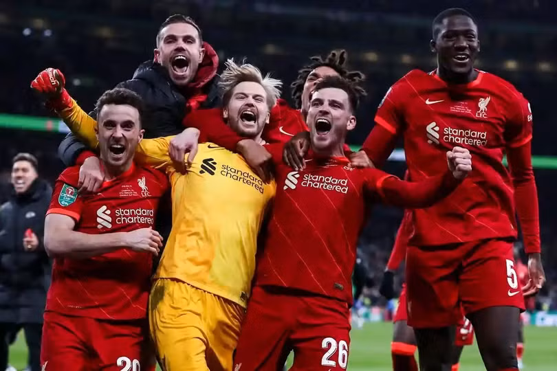 Liverpool thắng luân lưu Chelsea ở chung kết Cup Liên đoàn