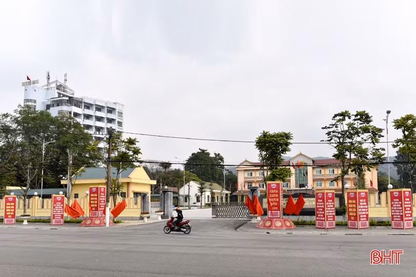 Ngắm phố phường Hồng Lĩnh bước vào tuổi 30