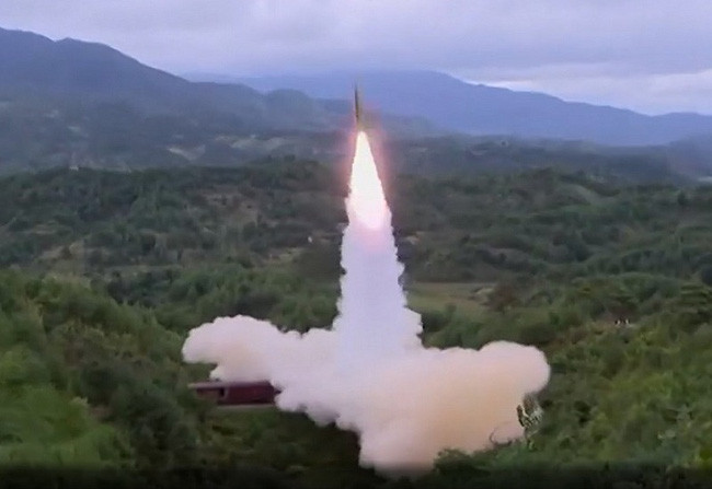 Triều Tiên phóng vật thể chưa xác định, Hàn Quốc họp khẩn