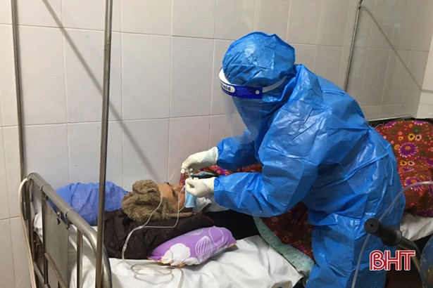 Hà Tĩnh đang điều trị cho 428 bệnh nhân COVID-19 có triệu chứng