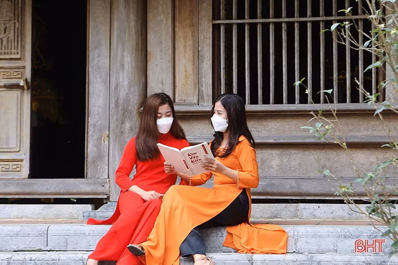 Phụ nữ Hà Tĩnh háo hức hưởng ứng “Tuần lễ Áo dài”