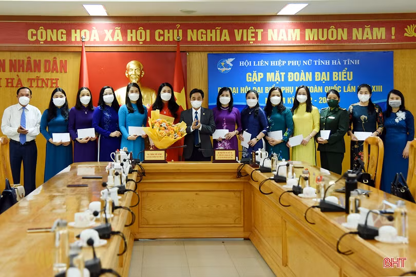 Phụ nữ Hà Tĩnh thi đua chào mừng thành công Đại hội Đại biểu Phụ nữ toàn quốc 