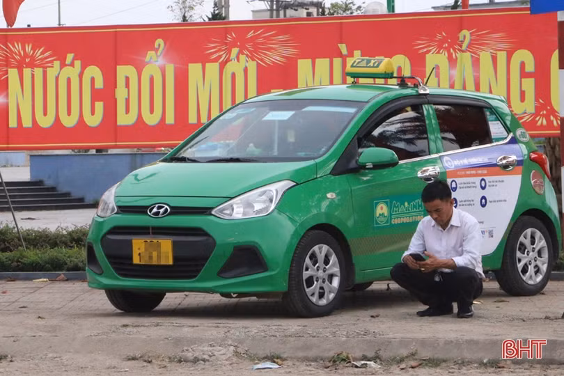 Giá xăng, dầu “phi mã”, doanh nghiệp vận tải hành khách ở Hà Tĩnh tính phương án tăng giá vé