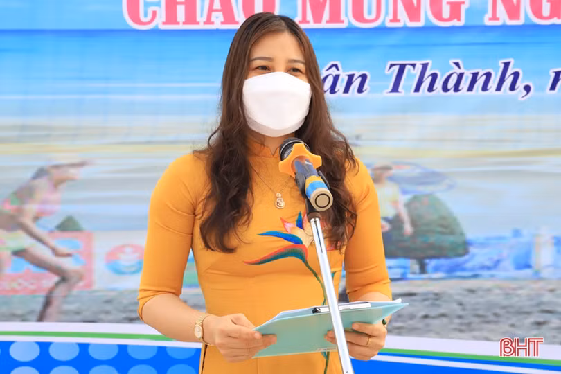 17 đội tranh tài Giải Bóng chuyền nữ huyện Nghi Xuân