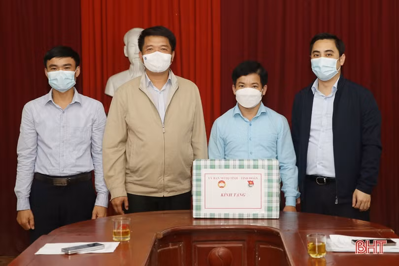 Các hộ đội viên Tổng đội Tây Sơn tích cực đẩy mạnh phát triển sản xuất