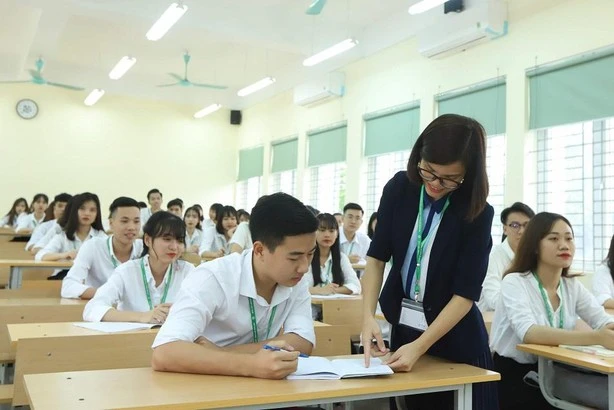 Bỏ yêu cầu chứng chỉ bồi dưỡng chức danh nghề nghiệp từng hạng đối với giảng viên