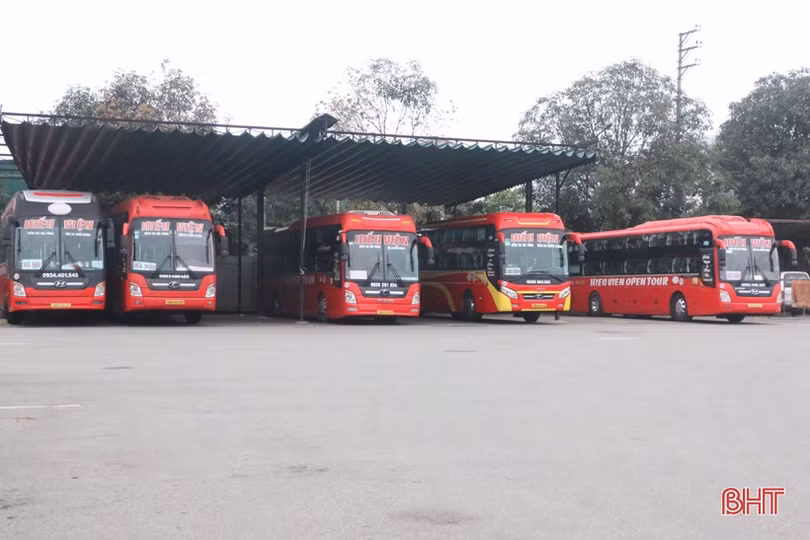 Giá xăng, dầu “phi mã”, doanh nghiệp vận tải hành khách ở Hà Tĩnh tính phương án tăng giá vé