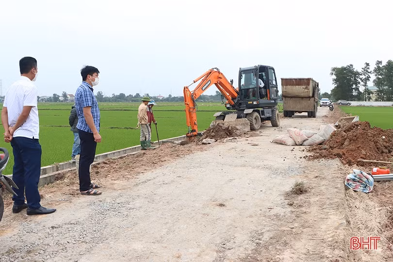 Huyện nông thôn mới Cẩm Xuyên thi đua “nâng chất” các tiêu chí