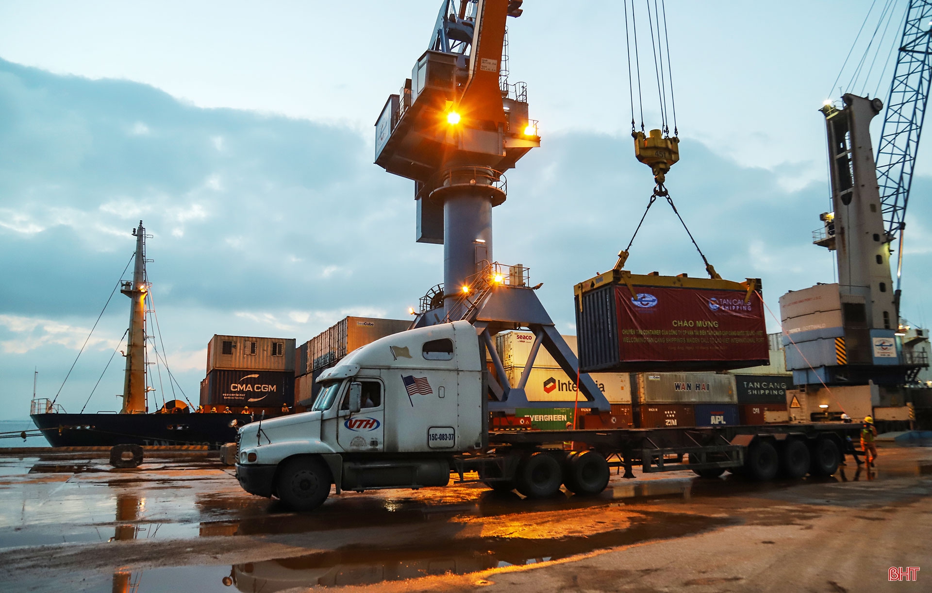 Xây dựng Khu kinh tế Vũng Áng trở thành trung tâm logistics tầm cỡ quốc tế (bài 1): Khai thác lợi thế cảng biển Hà Tĩnh