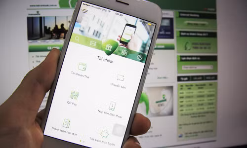 vietcombank lai thay doi bieu phi dich vu