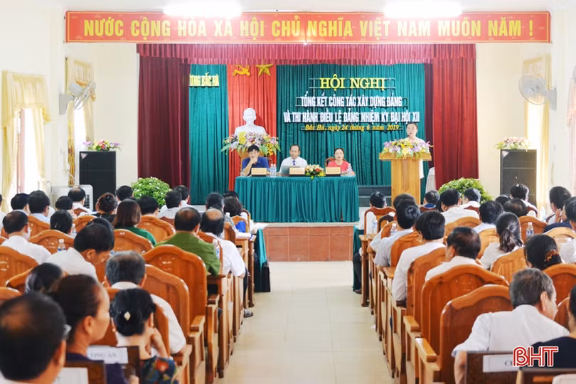 Chỉ rõ tồn tại, đúc rút bài học kinh nghiệm trong công tác xây dựng Đảng