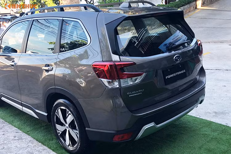 Cận cảnh Subaru Forester 2019 từ 990 triệu tại Việt Nam