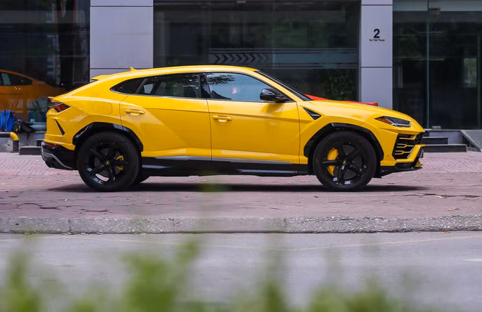 Siêu SUV Lamborghini Urus giá hơn 20 tỷ tại Việt Nam
