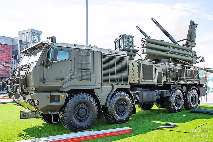 Dàn tên lửa phòng không Nga trưng bày tại Triển lãm Army 2019
