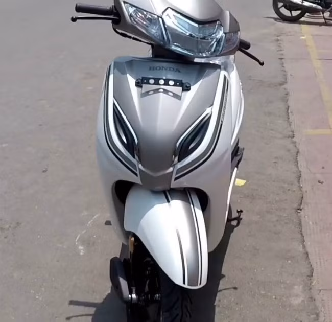 Ảnh thực tế Honda Activa 5G giới hạn giá 18,5 triệu đồng