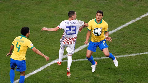 Brazil vào bán kết Copa America sau màn “đấu súng” nghẹt thở với Paraguay