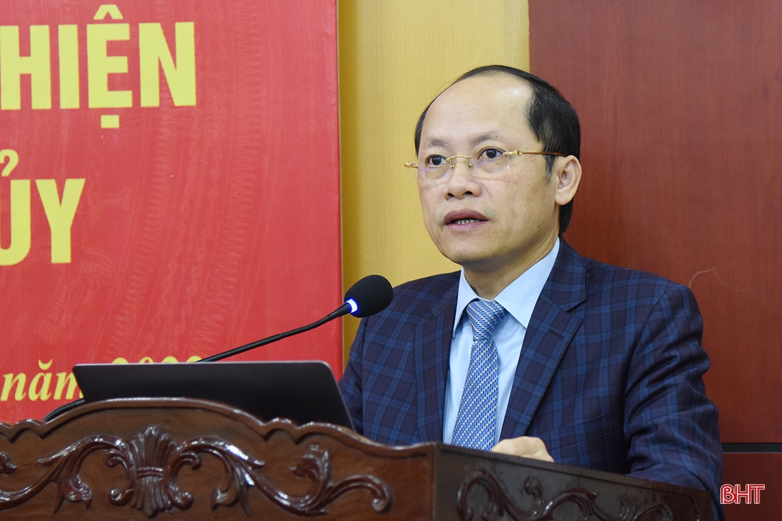 Xây dựng chương trình, kế hoạch thực hiện các nghị quyết của Tỉnh ủy Hà Tĩnh cụ thể, sát thực tiễn