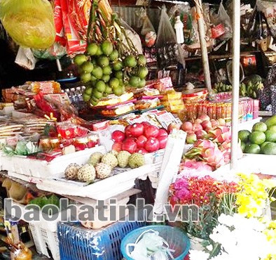 Nhiều mặt hàng hoa quả tăng giá mạnh so với thường ngày