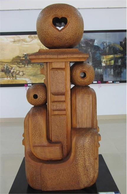 Cận cảnh các tuyệt phẩm mỹ thuật miền Trung & Tây Nguyên ảnh 10