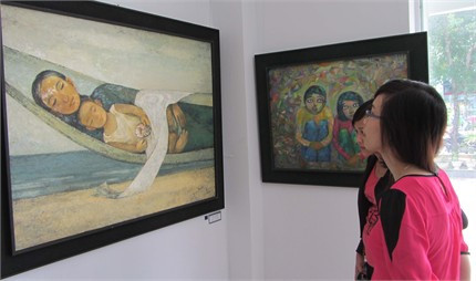 Cận cảnh các tuyệt phẩm mỹ thuật miền Trung & Tây Nguyên ảnh 4