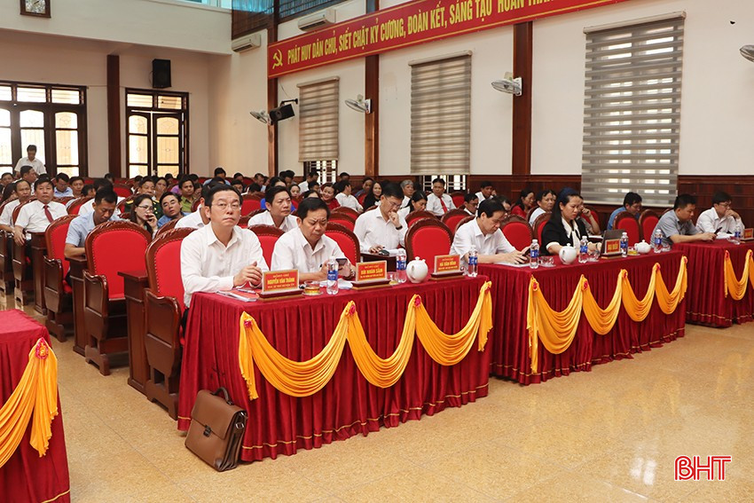 Đại biểu tham dự hội nghị bqbht_br_7037.jpg
